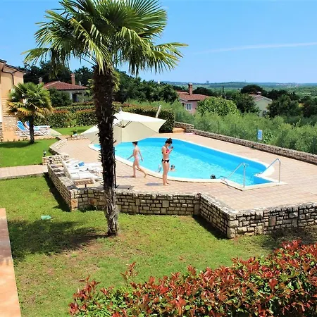 Modern Apartment In Kastelir With Swimming Pool Holiday home