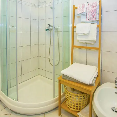 Modern Apartment In Kastelir With Swimming Pool 別荘